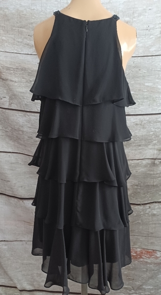 FABULOUS PARTY DRESS! - Picture 2 of 9